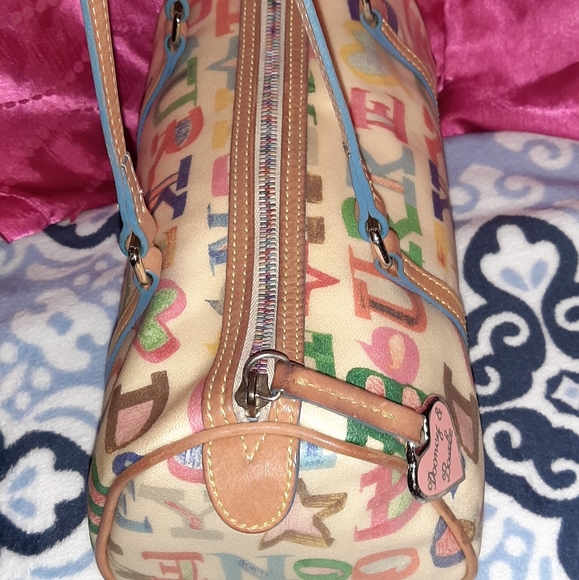 Dooney and Bourke multicolored purse - Picture 3 of 8